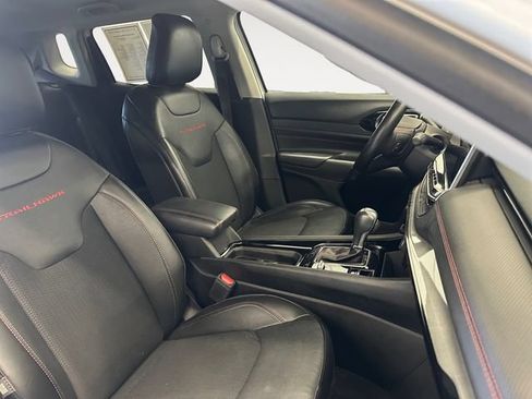 Used 2022 Jeep Compass Trailhawk w/ Trailhawk Convenience Group AWD/4WD image 15