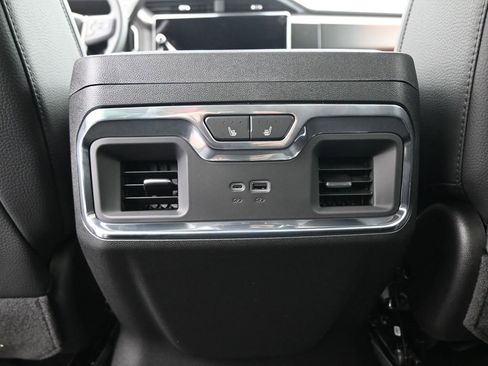 New 2026 GMC Sierra 2500 Denali w/ Denali Reserve Package image 23