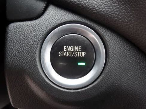 Used 2020 Chevrolet Equinox LT w/ Driver Convenience Package FWD image 22