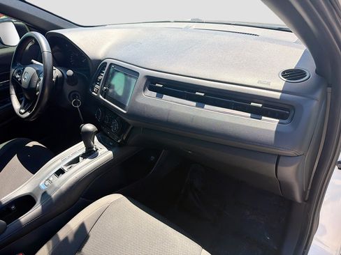 Used 2021 Honda HR-V Sport image 31