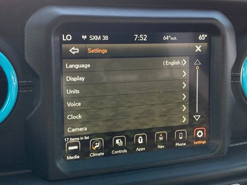 Used 2022 Jeep Wrangler Unlimited Sahara AWD/4WD image 23