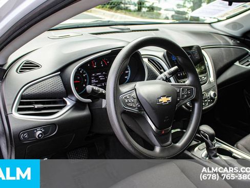 Used 2024 Chevrolet Malibu LT FWD image 30