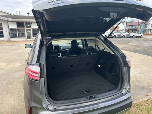 Used 2023 Ford Edge SEL image 8