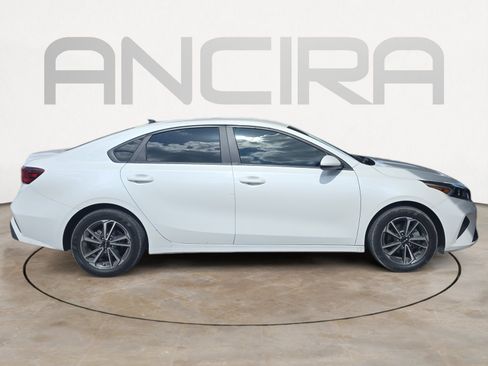 Used 2023 Kia Forte LXS FWD image 9