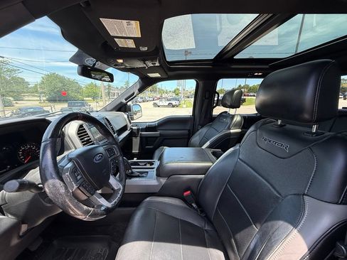 Used 2017 Ford F150 Raptor w/ Equipment Group 802A Luxury AWD/4WD image 13