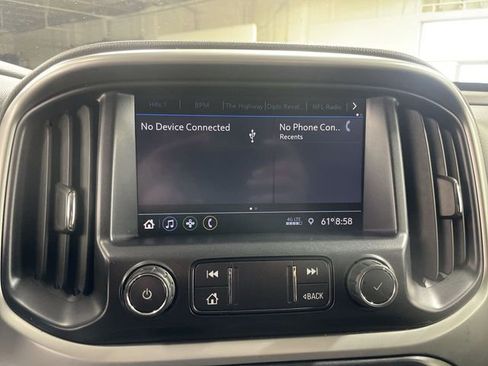 Used 2021 Chevrolet Colorado LT w/ LT Convenience Package image 16