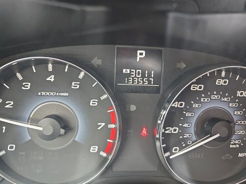 Used 2010 Subaru Outback 2.5i Premium AWD/4WD image 17