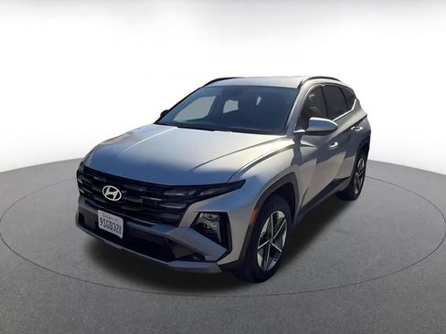 Used 2025 Hyundai Tucson SEL image 4