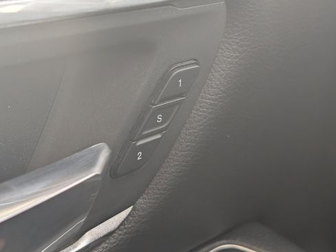 Used 2021 RAM 1500 Laramie RWD image 14