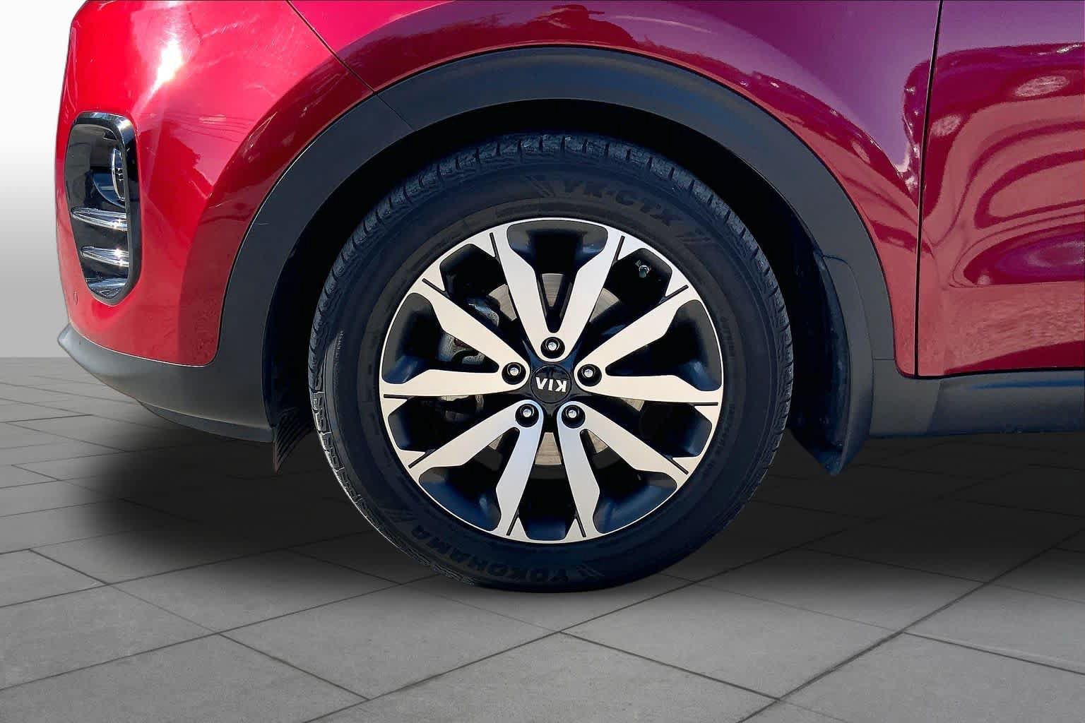 Used 2017 Kia Sportage EX w/ EX Technology Package FWD image 11