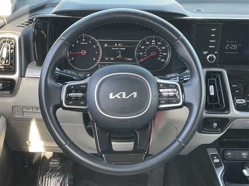 Certified 2022 Kia Sorento S image 21