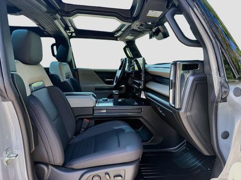 Used 2026 GMC Hummer EV SUV AWD/4WD image 15