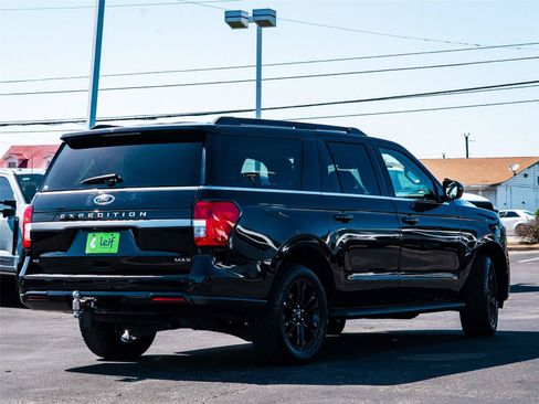 Used 2024 Ford Expedition Max XLT RWD image 3