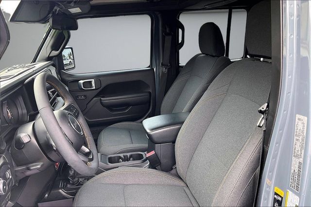 Used 2024 Jeep Wrangler Unlimited Sport AWD/4WD image 21