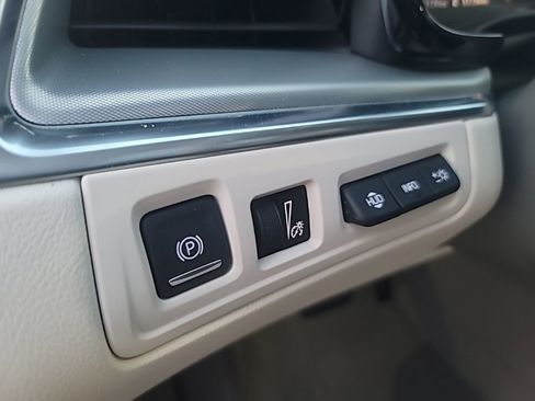 Certified 2023 Cadillac XT5 Premium Luxury w/ Technology Package image 16