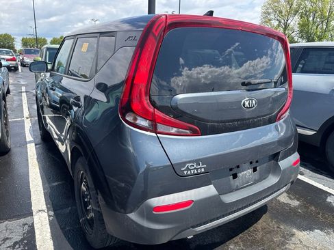 Used 2020 Kia Soul LX FWD image 4