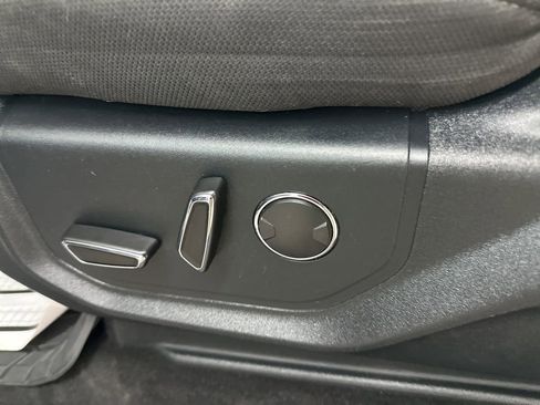 Used 2018 Ford F150 XLT w/ Equipment Group 302A Luxury image 31