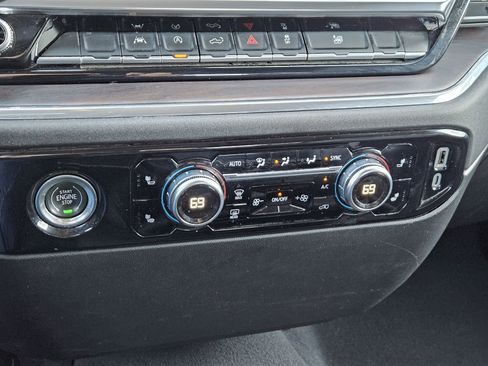 Used 2024 GMC Sierra 1500 SLT image 22