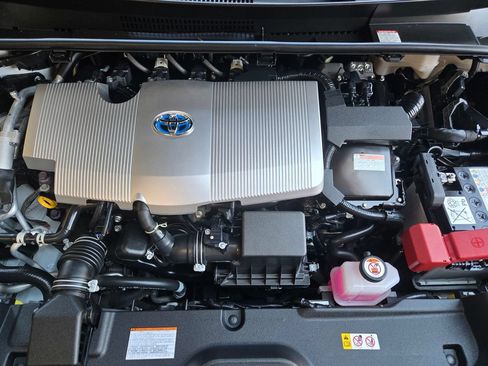 Used 2022 Toyota Prius Prime XLE FWD image 26