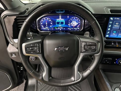 Used 2025 Chevrolet Silverado 1500 LT Trail Boss w/ LT Trail Boss Premium Package AWD/4WD image 14