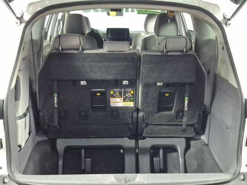 Certified 2023 Toyota Sienna LE FWD image 27