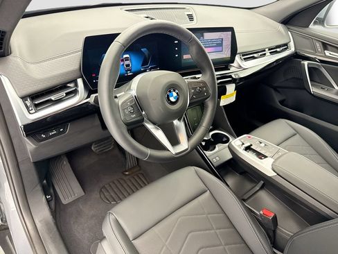 New 2026 BMW X2 xDrive28i w/ Convenience Package AWD/4WD image 9
