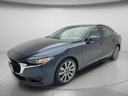 Used 2024 MAZDA MAZDA3 s FWD image 3