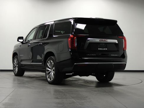 Used 2022 GMC Yukon XL Denali w/ Denali Ultimate Package AWD/4WD image 6