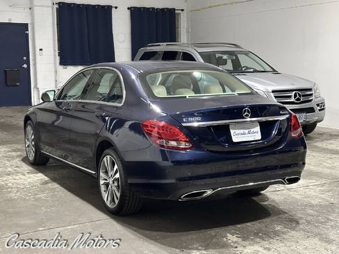 Used 2016 Mercedes-Benz C 300 4MATIC Sedan image 5