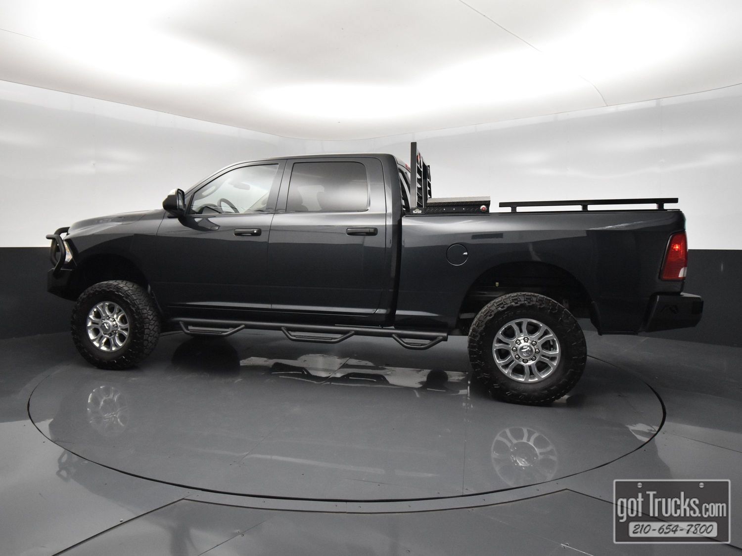 Used 2017 RAM 2500 Tradesman w/ Popular Equipment Group AWD/4WD image 3