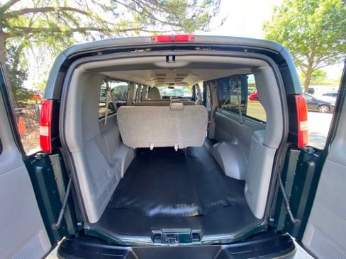 Used 2014 Chevrolet Express 3500 LS RWD image 8