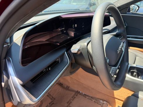 Used 2023 Lucid Air Touring AWD/4WD image 10