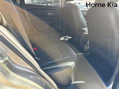 Used 2021 Nissan Rogue Platinum image 28