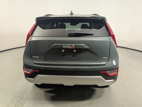 New 2026 Kia Niro EX image 6