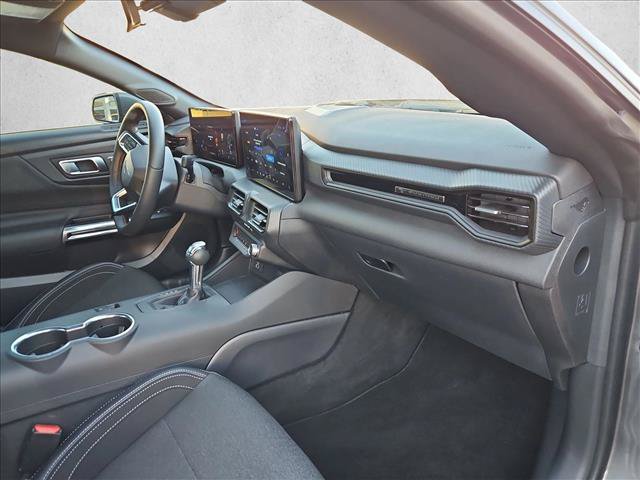 Used 2025 Ford Mustang Coupe RWD image 19