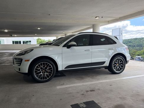Used 2018 Porsche Macan S AWD/4WD image 2