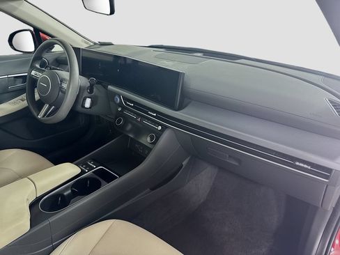 Used 2025 Hyundai Sonata SEL FWD image 29