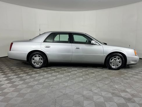 Used 2002 Cadillac De Ville w/ Comfort/Convenience Pkg image 5