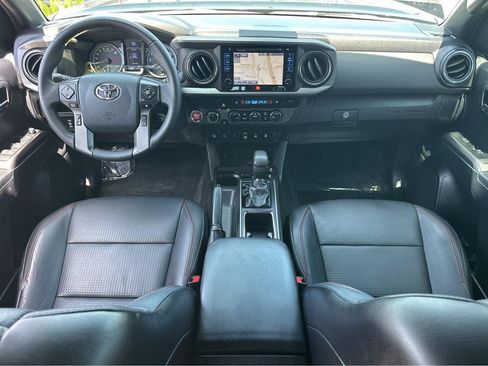 Used 2019 Toyota Tacoma TRD Pro AWD/4WD image 4
