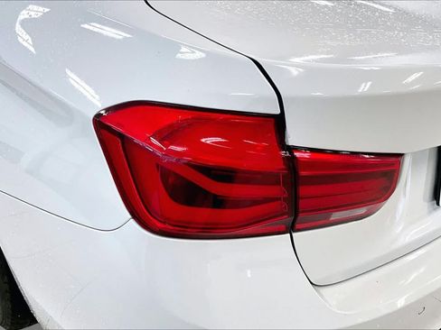 Used 2018 BMW 330i Sedan RWD image 27