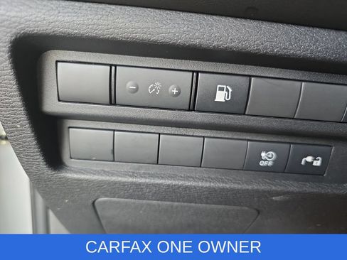 Used 2023 Mitsubishi Outlander 4WD Plug-In Hybrid image 26