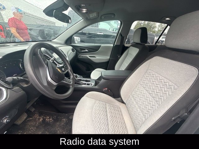 Used 2022 Chevrolet Equinox LS w/ LS Convenience Package FWD image 9