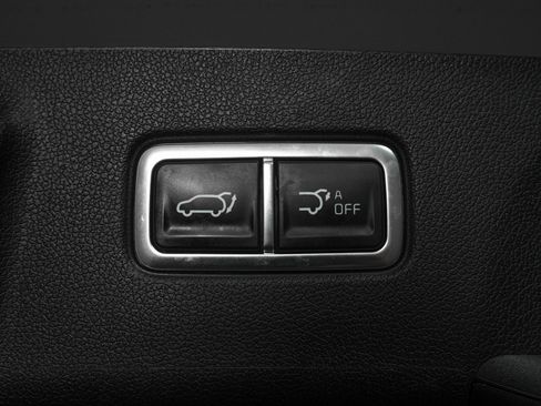 Used 2025 Kia Sorento EX image 13