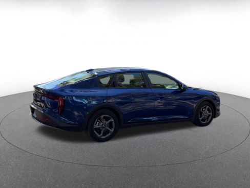 Used 2025 Kia K4 LXS image 15
