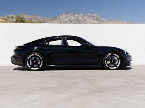 Certified 2021 Porsche Taycan Turbo AWD/4WD image 8