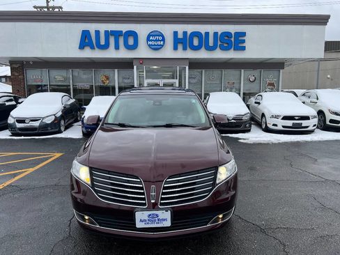 Used 2017 Lincoln MKT AWD w/ Driver Technology Package image 2