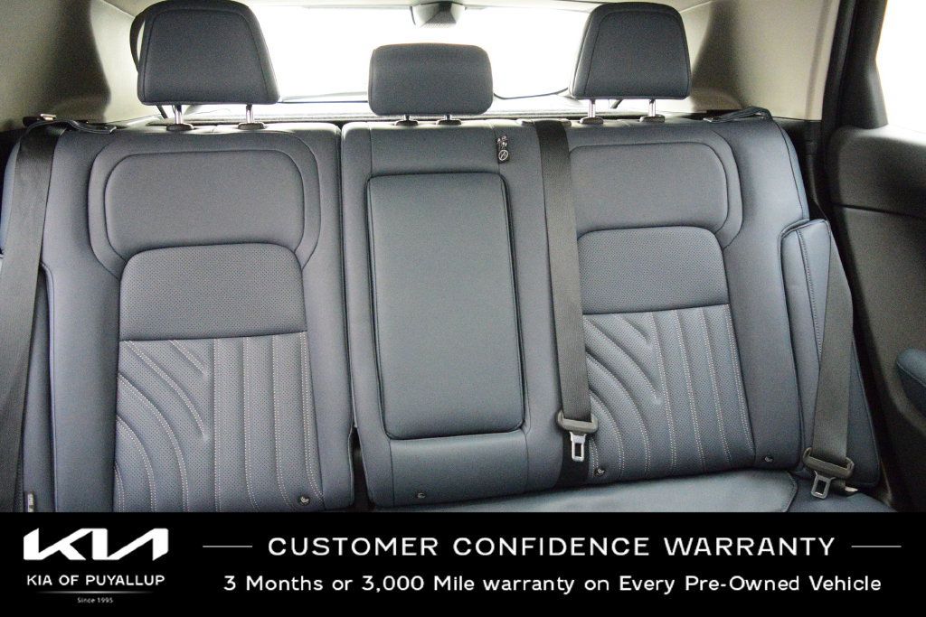 Used 2023 Nissan Ariya AWD/4WD image 13