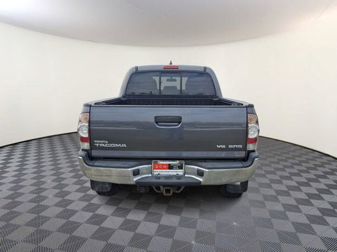 Used 2015 Toyota Tacoma 4x4 Double Cab w/ SR5 Package image 7