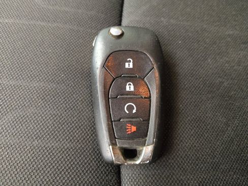 Used 2020 Chevrolet Trax LT image 32