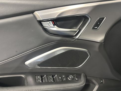 Used 2024 Acura RDX SH-AWD image 11